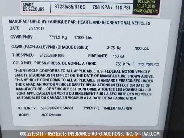 5SFCG392XHE346583 - 2017 HEARTLAND CYCLONE  灰色 照片 10