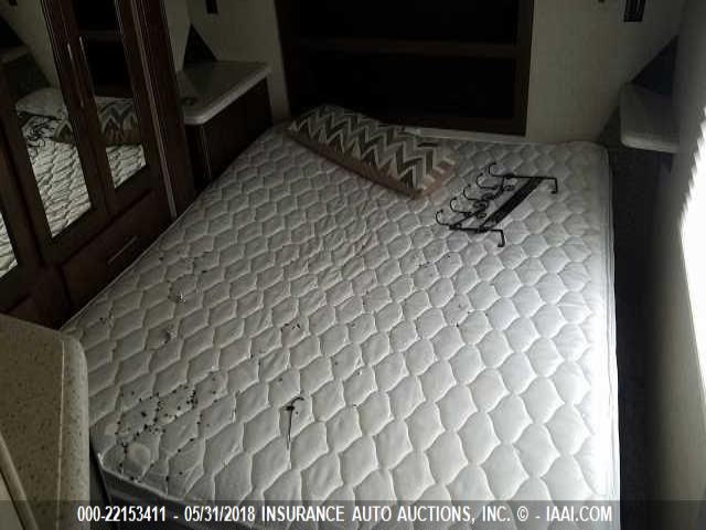 5SFCG392XHE346583 - 2017 HEARTLAND CYCLONE  灰色 照片 8