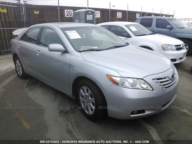 4T1BE46K59U389648 - 2009 TOYOTA CAMRY SE/LE/XLE SILVER photo 1