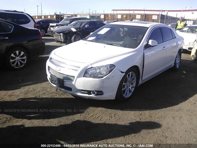 1G1ZE5E76BF389845 - 2011 CHEVROLET MALIBU LTZ WHITE photo 2