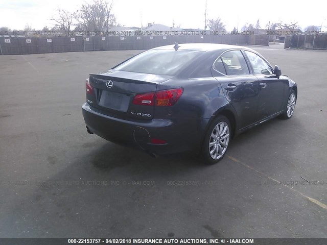 JTHCK262282026139 - 2008 LEXUS IS 250 GRAY photo 4