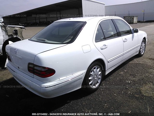 WDBJF65J9YB042737 - 2000 MERCEDES-BENZ E 320 WHITE photo 4