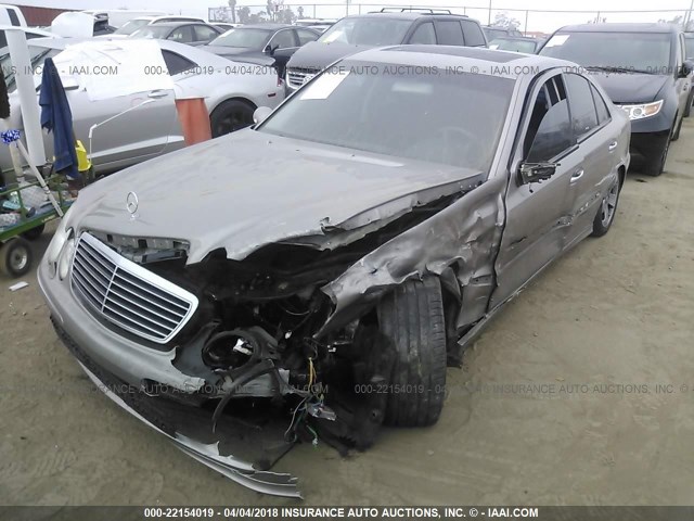 WDBUF70J46A912892 - 2006 MERCEDES-BENZ E 500 GRAY photo 2