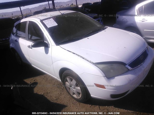 1FAHP37N87W107585 - 2007 FORD FOCUS ZX5/S/SE/SES 白色 照片 1