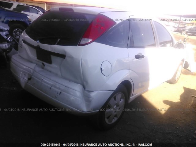1FAHP37N87W107585 - 2007 FORD FOCUS ZX5/S/SE/SES 白色 照片 4