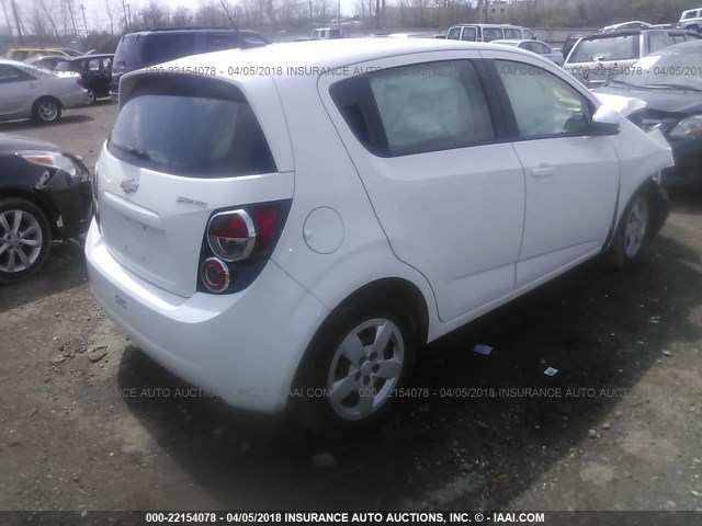 1G1JA6SHXE4198196 - 2014 CHEVROLET SONIC LS 白色 照片 4