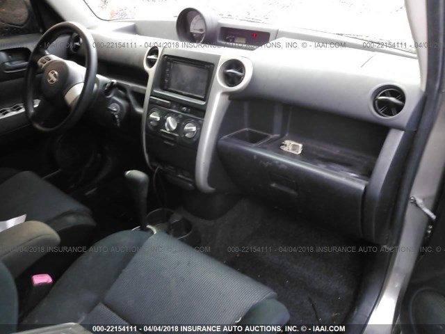 JTLKT324864072720 - 2006 TOYOTA SCION XB ვერცხლისფერი ფოტო 5