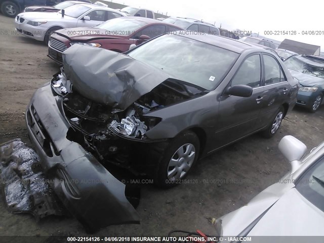 4T1BE32K54U927497 - 2004 TOYOTA CAMRY LE/XLE/SE ნაცრისფერი ფოტო 2