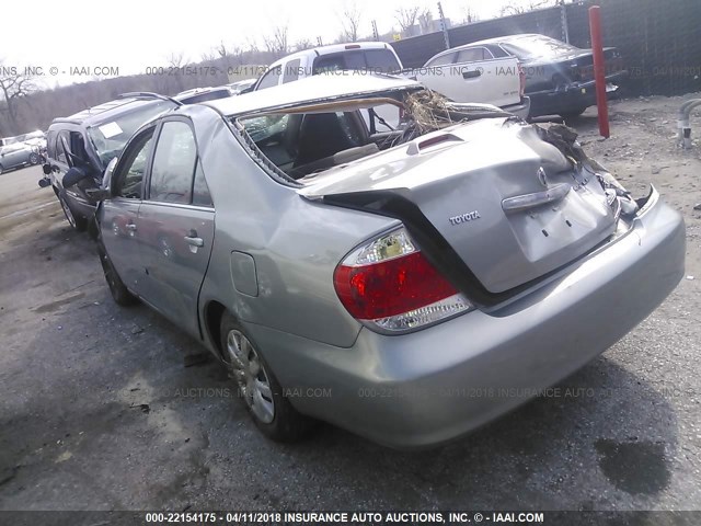 4T1BE32K76U652251 - 2006 TOYOTA CAMRY LE/XLE/SE SILVER photo 3