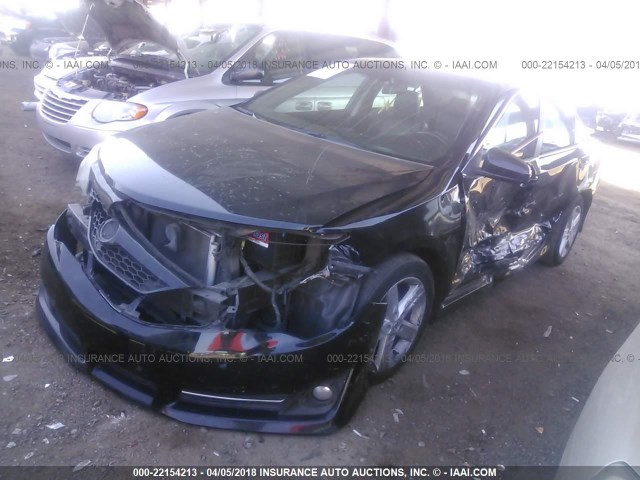 4T1BF1FK1DU205990 - 2013 TOYOTA CAMRY L/SE/LE/XLE 黑色 照片 2