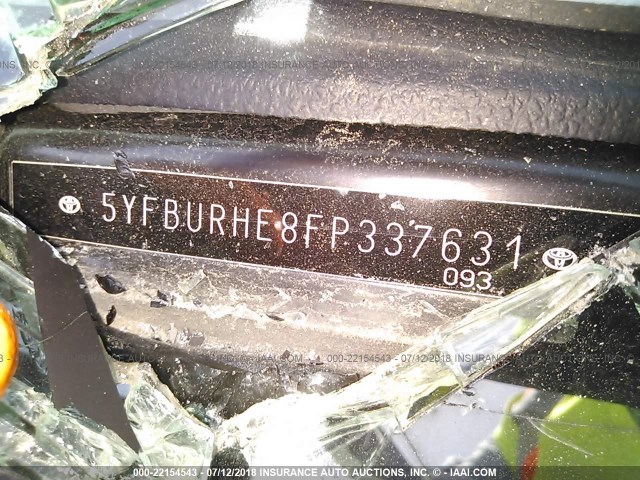 5YFBURHE8FP337631 - 2015 TOYOTA COROLLA L/LE/LE PLS/PRM/S/S PLS SILVER photo 9