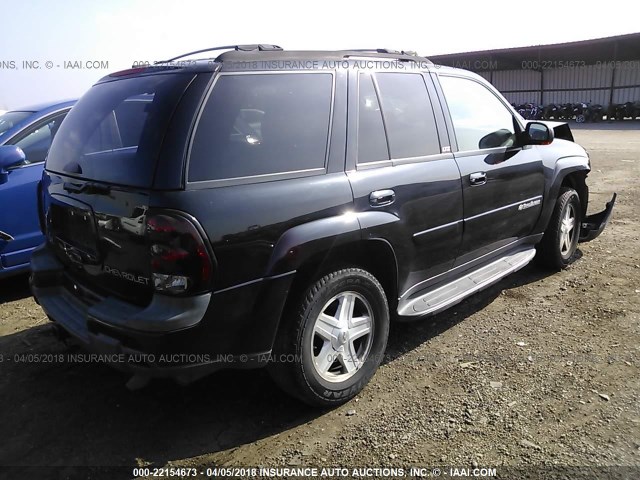 1GNDT13S522132911 - 2002 CHEVROLET TRAILBLAZER  BLACK photo 4