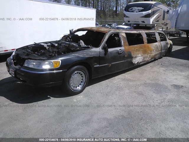 1L1FM81W81Y636441 - 2001 LINCOLN TOWN CAR EXECUTIVE BLACK photo 2