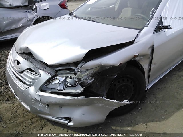 4T1BK46K78U567809 - 2008 TOYOTA CAMRY LE/XLE/SE SILVER photo 6