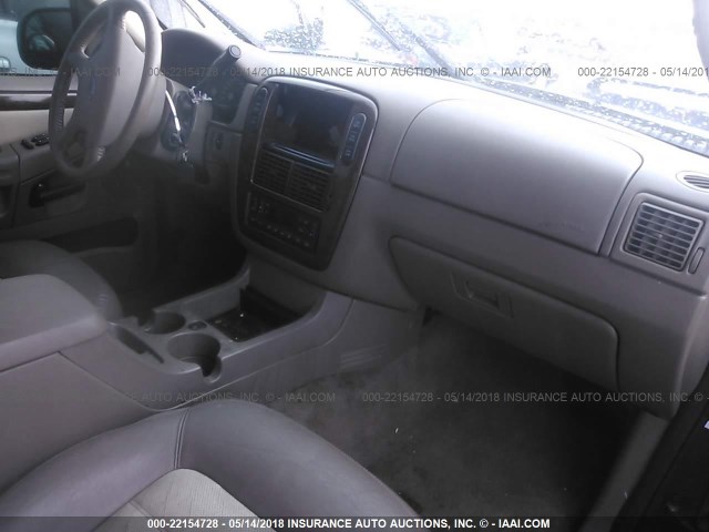 1FMDU74W95UA91245 - 2005 FORD EXPLORER EDDIE BAUER GRAY photo 5