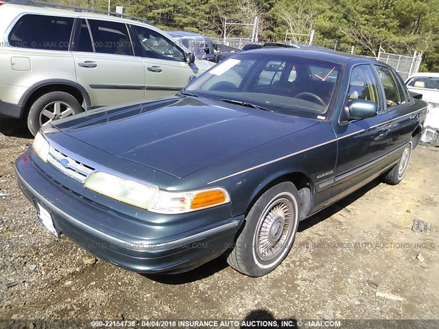 2FALP73W2SX146878 - 1995 FORD CROWN VICTORIA  GREEN photo 2