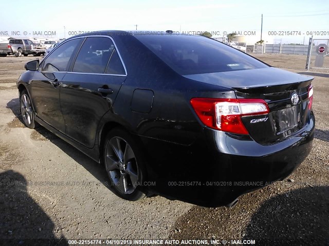 4T1BK1FK0CU503201 - 2012 TOYOTA CAMRY SE/XLE BLACK photo 3