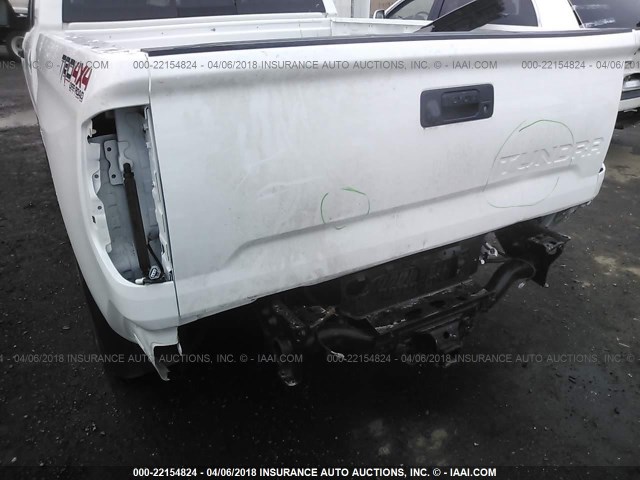 5TFUM5F10FX062100 - 2015 TOYOTA TUNDRA DOUBLE CAB SR/SR5 WHITE photo 6