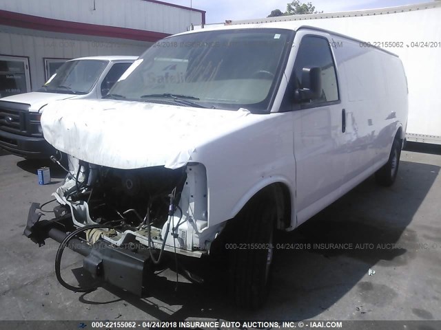 1GCWGGCF1F1165640 - 2015 CHEVROLET EXPRESS G2500  WHITE photo 2