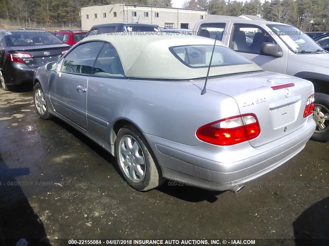 WDBLK65G83T139486 - 2003 MERCEDES-BENZ CLK 320 SILVER photo 3