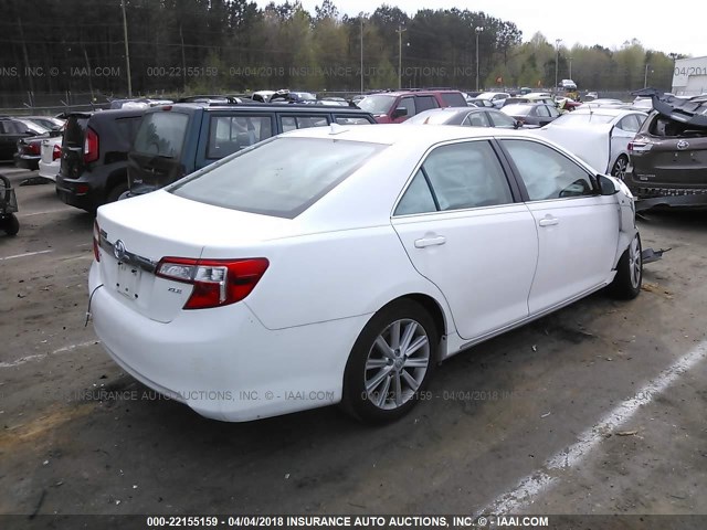 4T1BK1FK8DU531345 - 2013 TOYOTA CAMRY SE/XLE WHITE photo 4