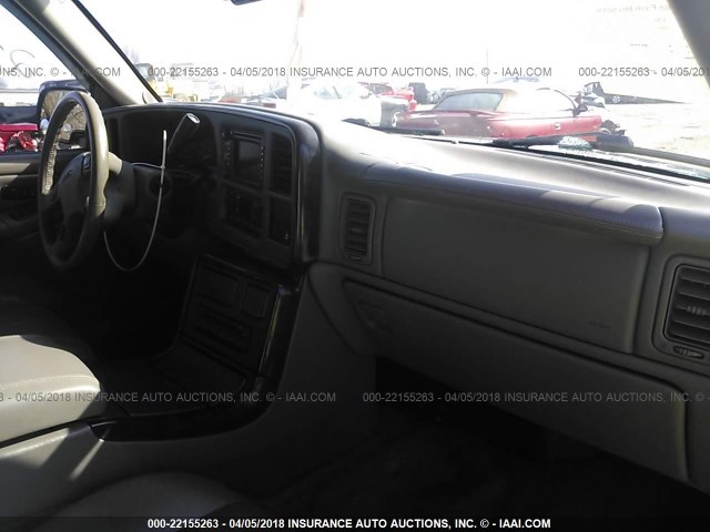 1GKEK63U64J266869 - 2004 GMC YUKON DENALI GRAY photo 5