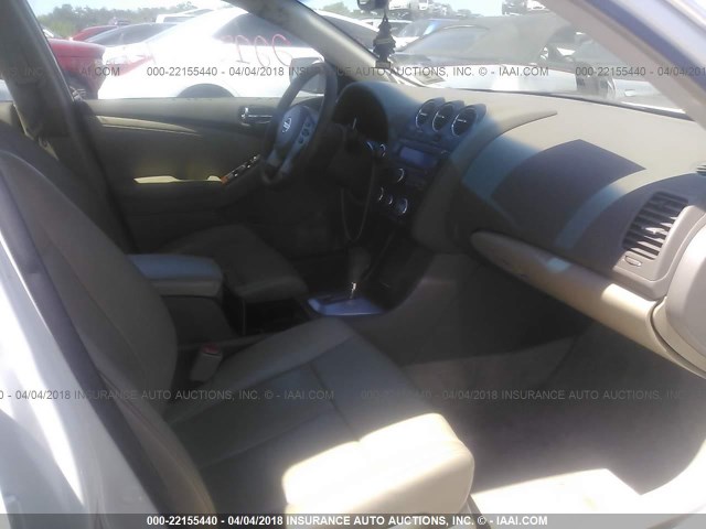 1N4AL21E57N435925 - 2007 NISSAN ALTIMA 2.5/2.5S WHITE photo 5