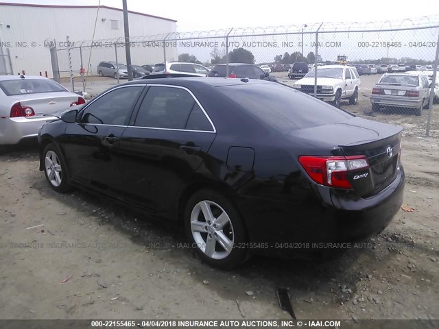 4T1BF1FK8DU643003 - 2013 TOYOTA CAMRY L/SE/LE/XLE BLACK photo 3