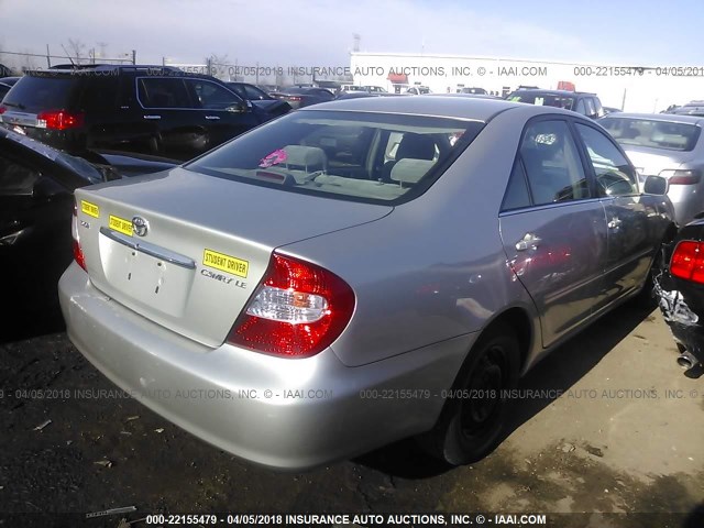 4T1BE32K62U048572 - 2002 TOYOTA CAMRY LE/XLE/SE 银色 照片 4