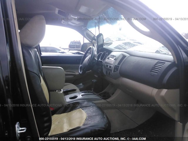 5TFUU4EN8BX011386 - 2011 TOYOTA TACOMA ACCESS CAB Schwarz Foto 5