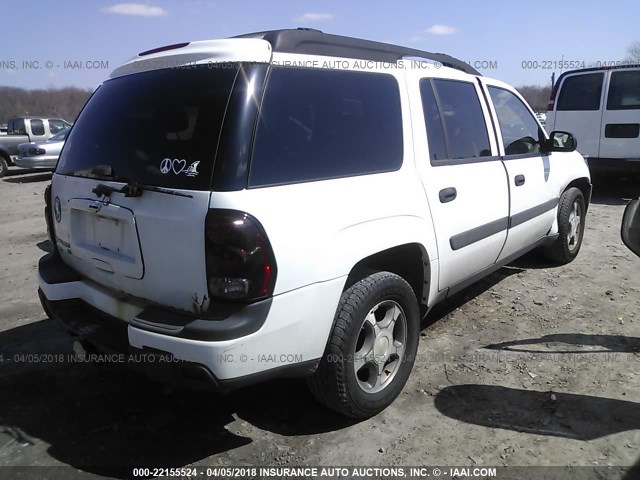 1GNET16SX56157154 - 2005 CHEVROLET TRAILBLAZER EXT LS/EXT LT WHITE photo 4