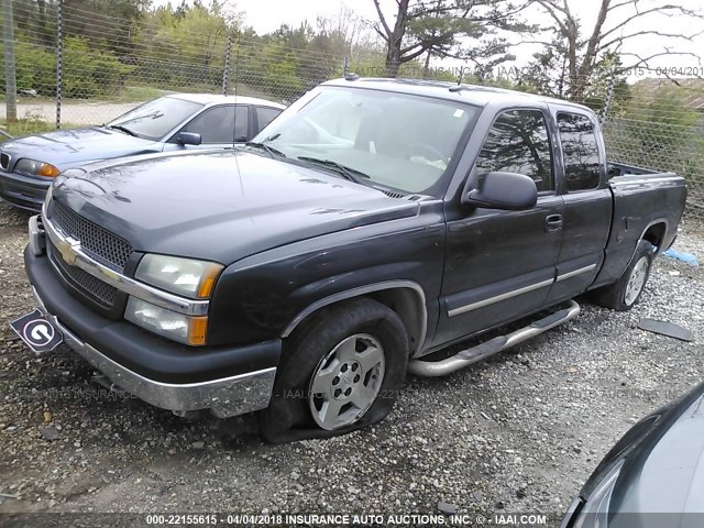 2GCEC19T551167899 - 2005 CHEVROLET SILVERADO C1500 GRAY photo 2