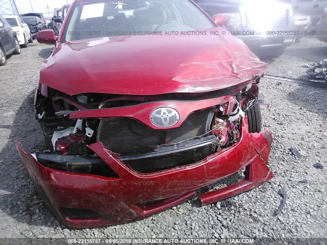 4T4BF3EK9BR152245 - 2011 TOYOTA CAMRY SE/LE/XLE RED photo 6