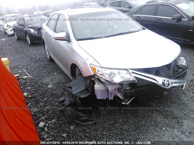 4T4BF1FKXDR295579 - 2013 TOYOTA CAMRY L/SE/LE/XLE 银色 照片 1