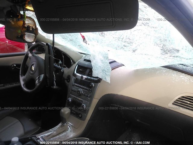 1G1ZE5E73BF395201 - 2011 CHEVROLET MALIBU LTZ 白色 照片 5