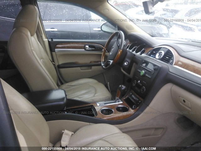 5GALRBED7AJ127772 - 2010 BUICK ENCLAVE CXL BROWN photo 5