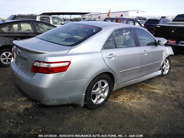 4T1BE46KX9U879289 - 2009 TOYOTA CAMRY SE/LE/XLE SILVER photo 4