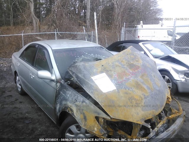 4T1BE32KX3U676846 - 2003 TOYOTA CAMRY LE/XLE/SE SILVER photo 6