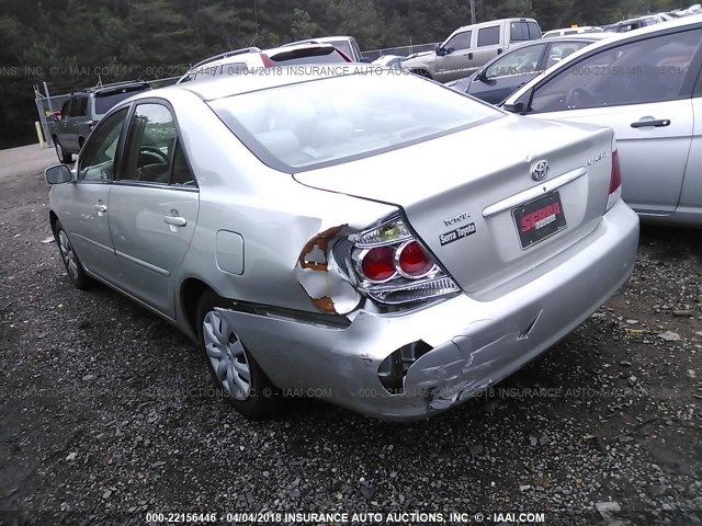 4T1BE32K45U100866 - 2005 TOYOTA CAMRY LE/XLE/SE SILVER photo 3