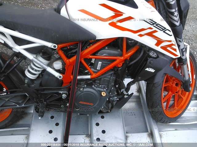 MD2JPJ407HC242322 - 2017 KTM 390 DUKE ORANGE photo 8