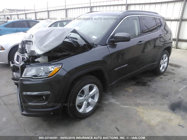 3C4NJCBBXJT123750 - 2018 JEEP COMPASS LATITUDE 黑色 照片 2