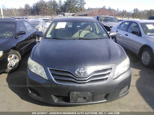 4T1BF3EK6AU553695 - 2010 TOYOTA CAMRY SE/LE/XLE GRAY photo 6