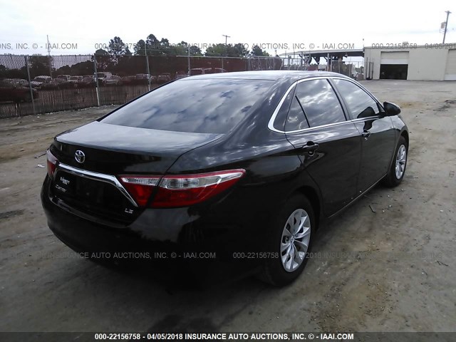 4T4BF1FK7GR517418 - 2016 TOYOTA CAMRY LE/XLE/SE/XSE შავი ფოტო 4