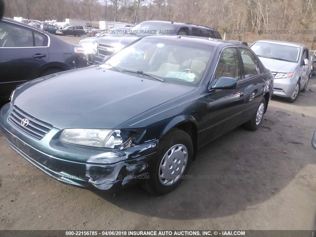4T1BG22KXWU282160 - 1998 TOYOTA CAMRY CE/LE/XLE 绿色 照片 2