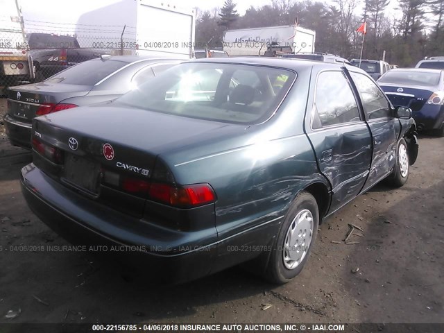 4T1BG22KXWU282160 - 1998 TOYOTA CAMRY CE/LE/XLE 绿色 照片 4
