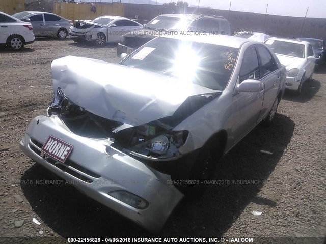 4T1BE32K84U789292 - 2004 TOYOTA CAMRY LE/XLE/SE SILVER photo 2