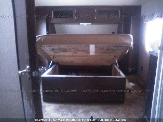 4X4FCTG25GX121094 - 2016 FOREST RIVER WOLF PACK  GRAY photo 5