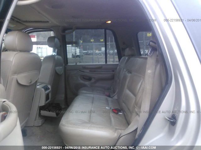 5LMFU28AXYLJ34900 - 2000 LINCOLN NAVIGATOR TAN photo 8