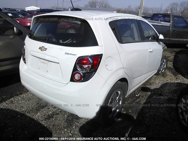 1G1JA6SH2G4176907 - 2016 CHEVROLET SONIC LS WHITE photo 4