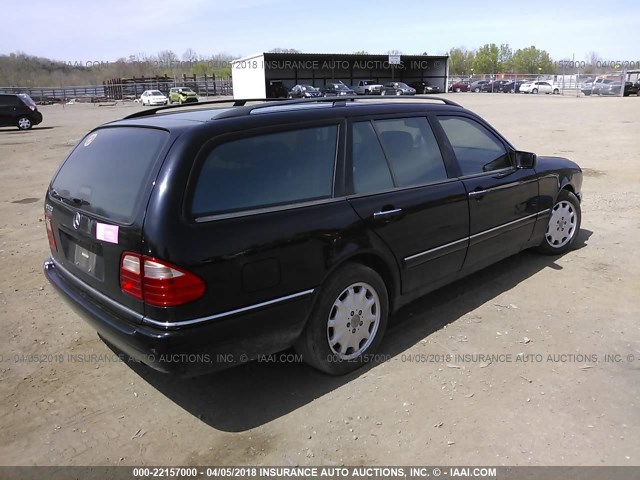 WDBJH65F3WA697193 - 1998 MERCEDES-BENZ E 320 BLACK photo 4